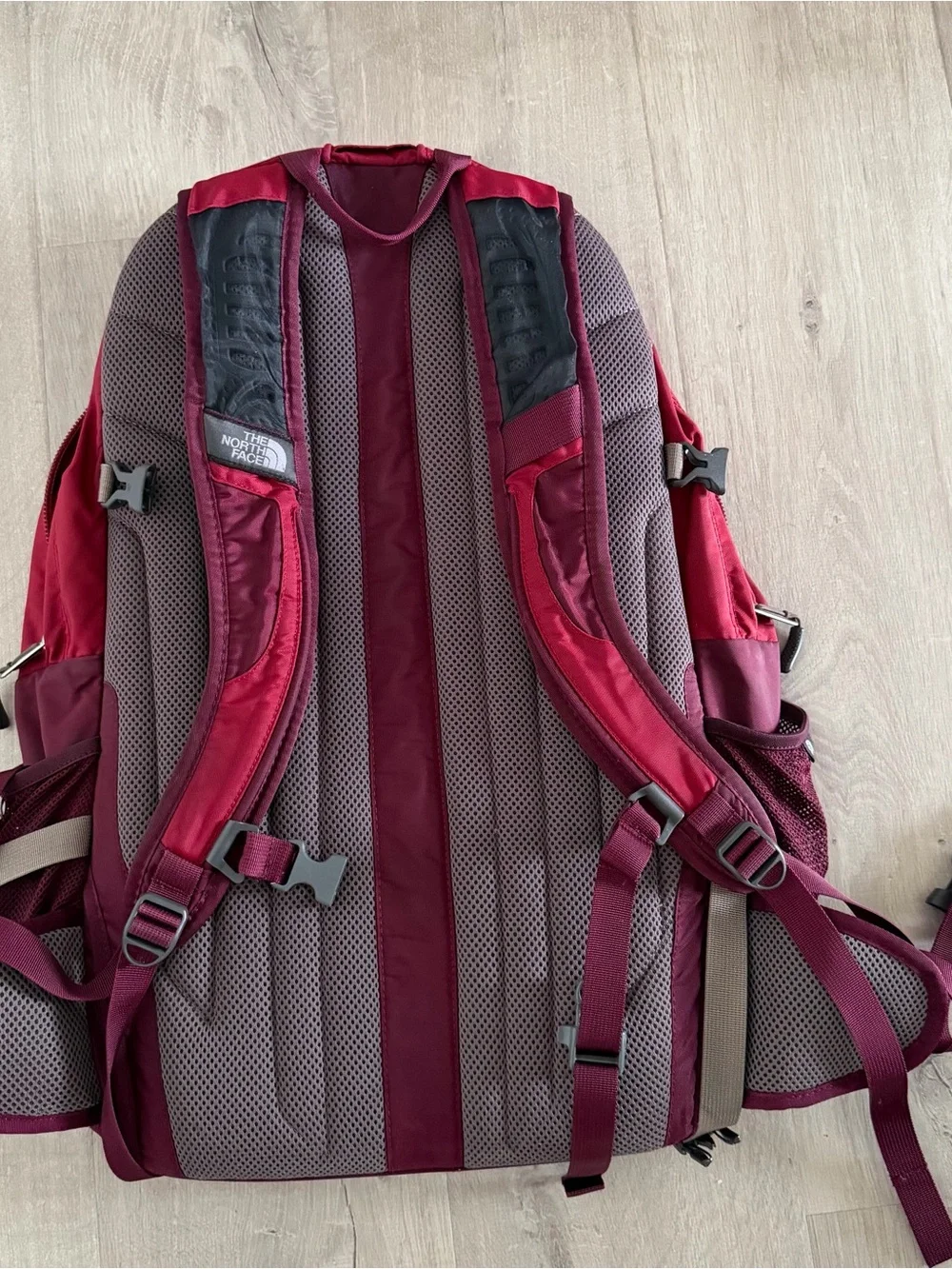 The North Face Big Shot II Red Backpack Hiking Travel School 32L